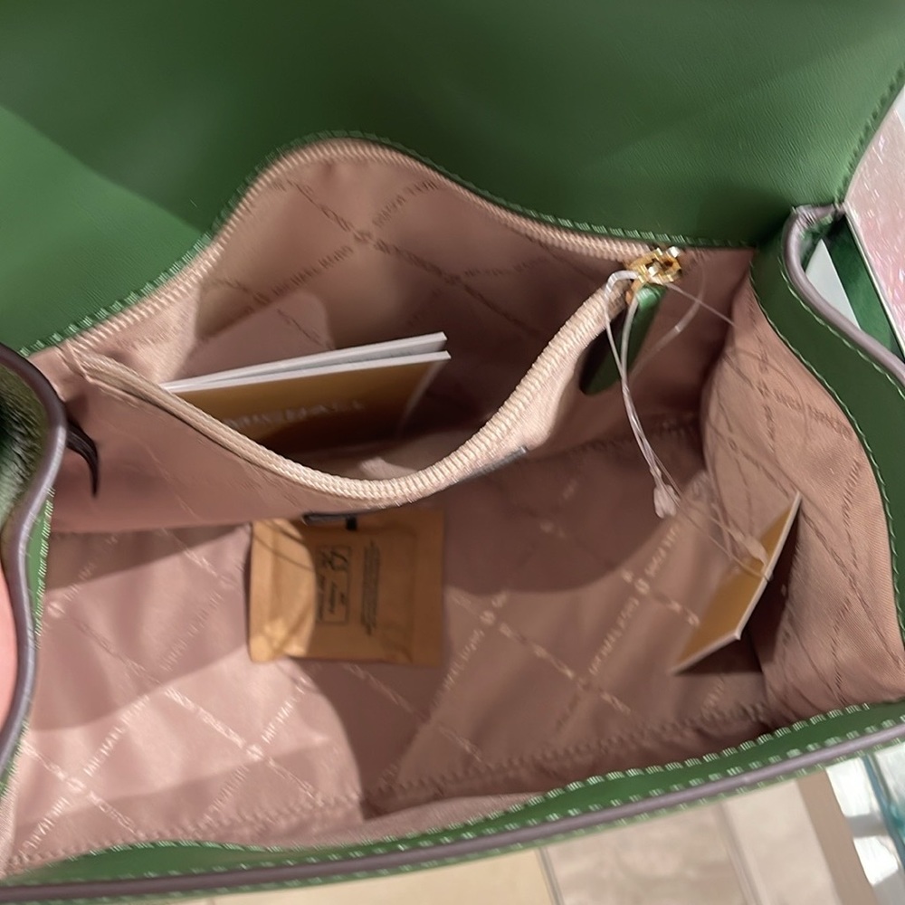 MICHAEL KORS
Whitney Medium Flap TH Satchel Crossbody bag
Fern Green 
NWT - Picture 7 of 16
